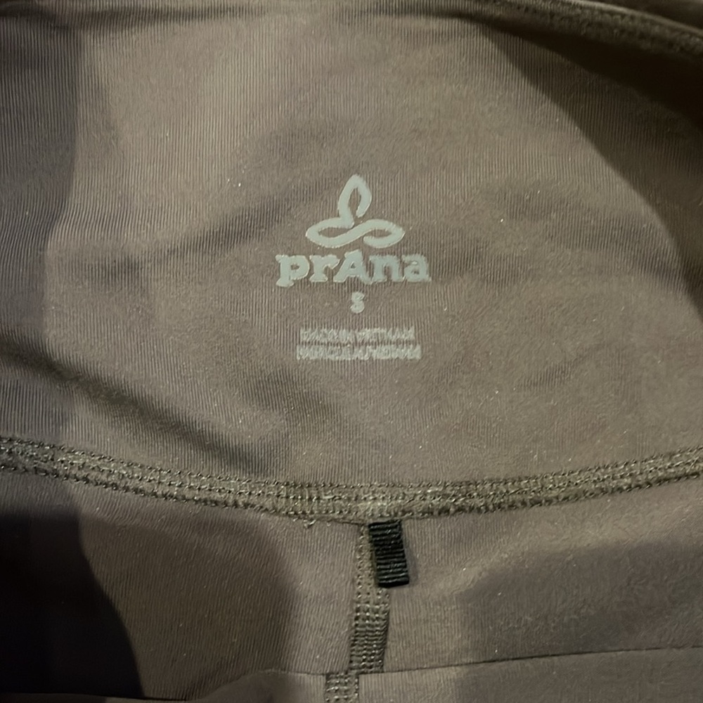 prAna pillar grey capri leggings, small - Picture 4 of 6